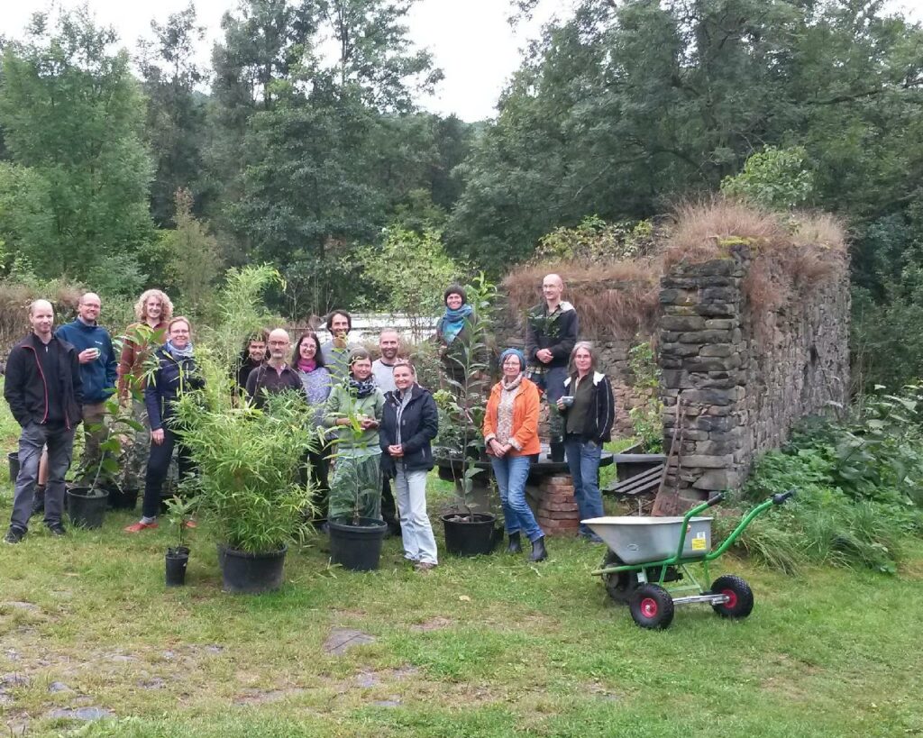 Forest gardens in practice - with Tomas Remiarz 2017 - FG group